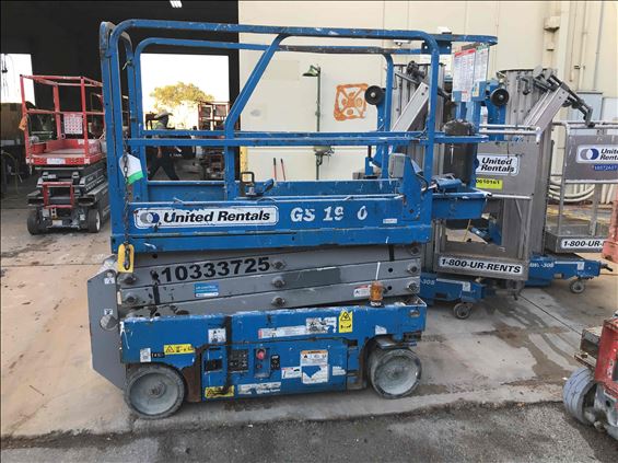 2015 Genie GS-1930 Scissor Lift