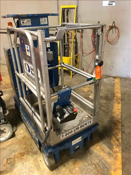 2014 Genie GR-12 Scissor Lift