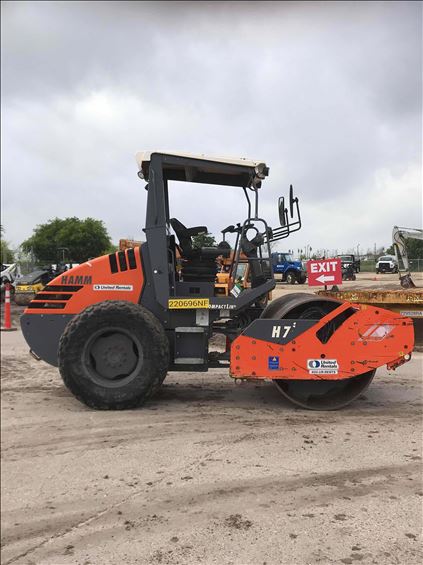 2016 Hamm H7I Ride-On Roller