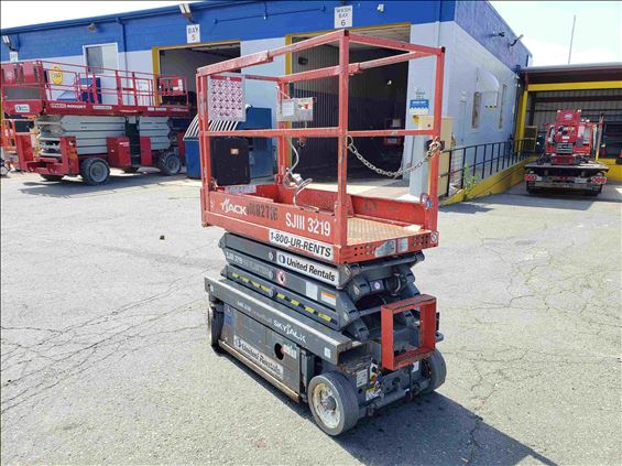 2013 Skyjack SJIII3219 Scissor Lift