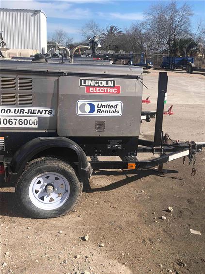2017 Lincoln Electric Vantage 300 Welder