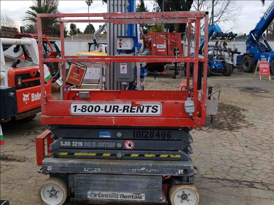 2013 Skyjack SJIII3219 Scissor Lift