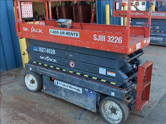 2014 Skyjack SJIII3226 Scissor Lift