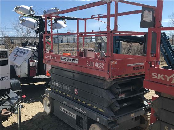 2013 Skyjack SJIII4632 Scissor Lift