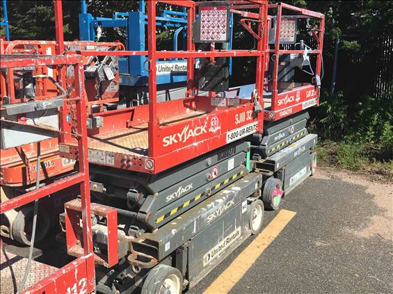 2015 Skyjack SJIII3219 Scissor Lift