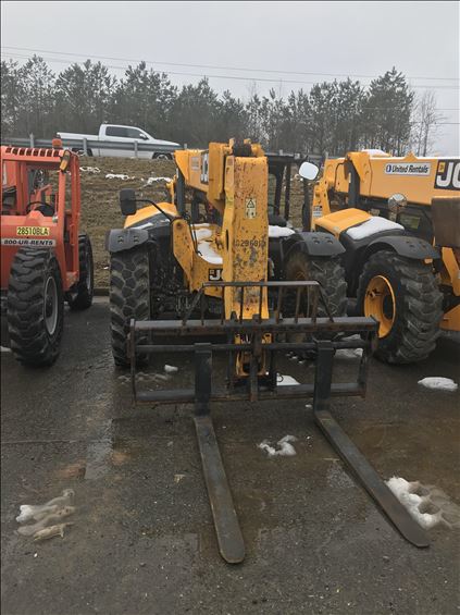 2014 JCB 507-42 Rough Terrain Forklift