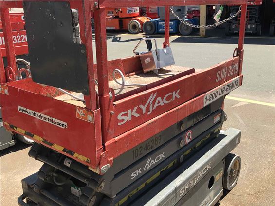 2014 Skyjack SJIII3219 Scissor Lift