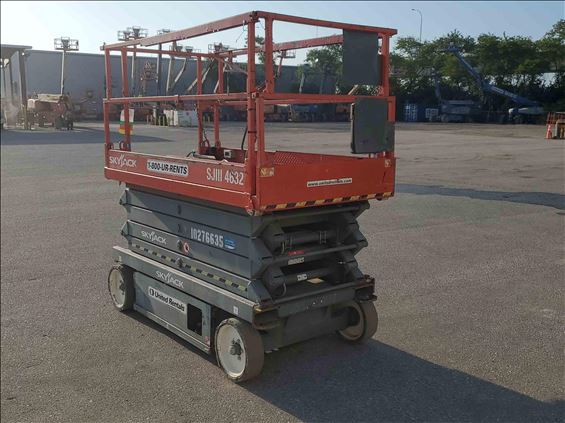 2014 Skyjack SJIII4632 Scissor Lift