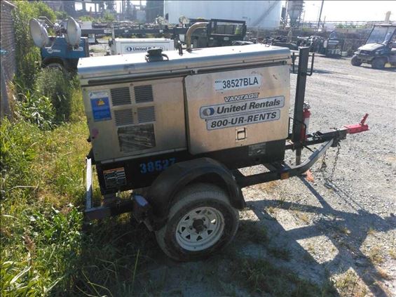 2016 Lincoln Electric Vantage 300 Welder