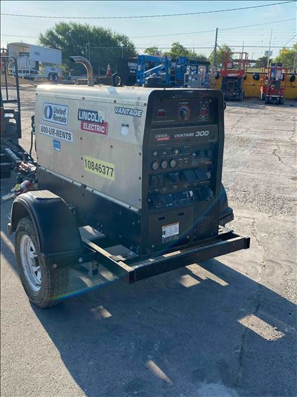 2018 Lincoln Electric Vantage 300 Welder