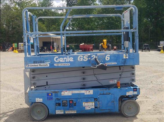 2013 Genie GS-2646 Scissor Lift