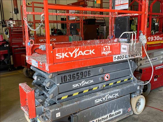 2015 Skyjack SJIII3219 Scissor Lift