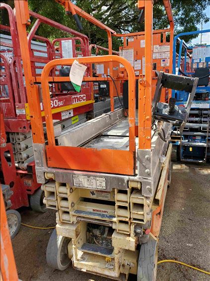 2014 JLG 1930ES Scissor Lift