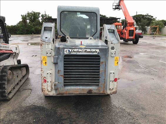 2015 Takeuchi TL8W