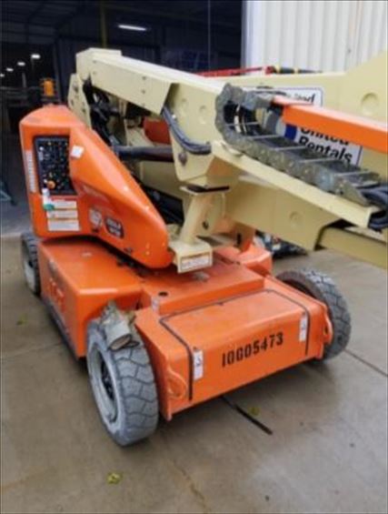2011 JLG E400AJPN Boom Lift