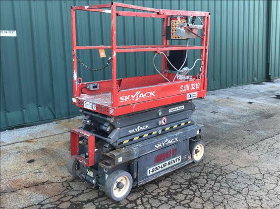 2014 Skyjack SJIII3219 Scissor Lift