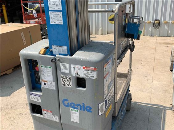2012 Genie GR-20 Scissor Lift