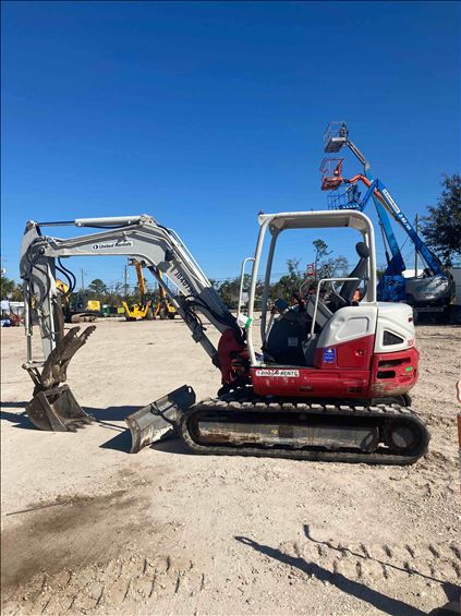 2015 Takeuchi TB260 Mini-Excavator