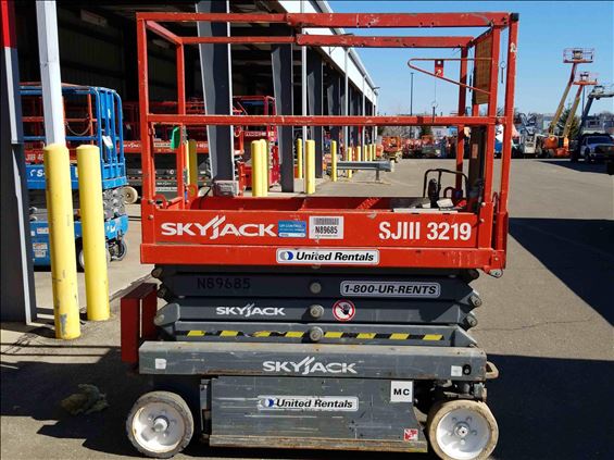 2015 Skyjack SJIII3219 Scissor Lift