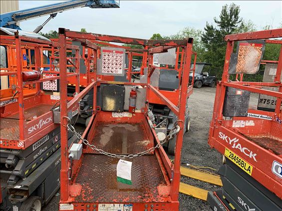 2014 Skyjack SJIII3219 Scissor Lift