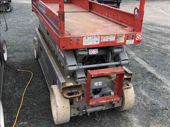 2012 Skyjack SJIII3220 Scissor Lift