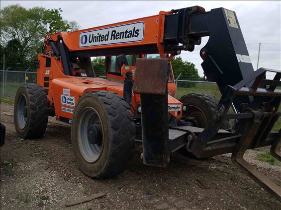 2017 SKYTRAK 10042 Rough Terrain Forklift
