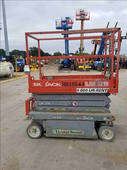 2013 Skyjack SJIII3219 Scissor Lift