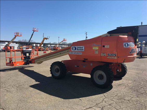 2013 JLG 600S Boom Lift