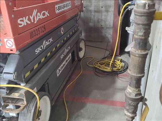 2015 Skyjack SJIII3220 Scissor Lift