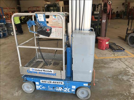 2014 Genie GR-20 Vertical Lift