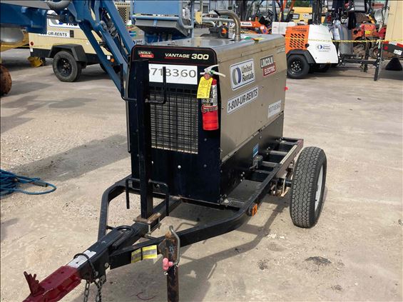 2018 Lincoln Electric Vantage 300 Welder