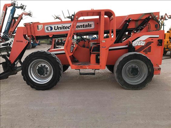 2014 SKYTRAK 6042 Rough Terrain Forklift