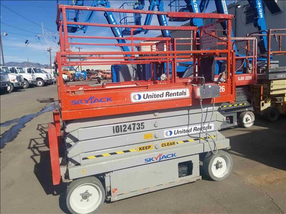 2013 Skyjack SJIII3226 Scissor Lift