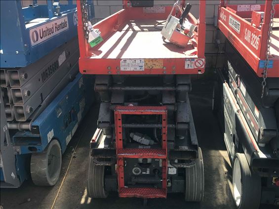 2014 Skyjack SJIII3226 Scissor Lift