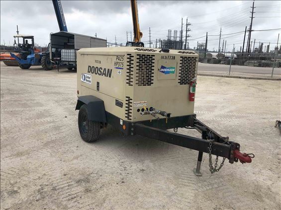 2014 Doosan P425/HP375WCUT4 Air Compressor