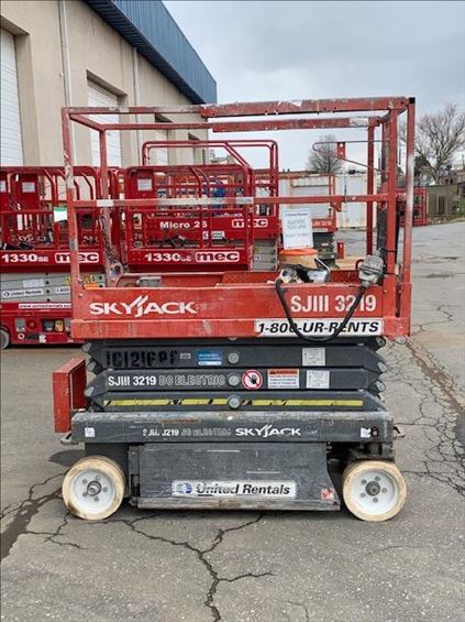2013 Skyjack SJIII3219 Scissor Lift