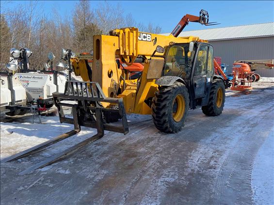 2015 JCB 514-56 Rough Terrain Forklift
