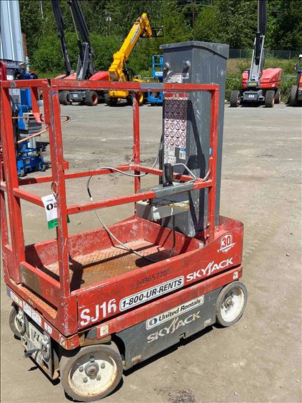 2015 Skyjack SJ16 Scissor Lift