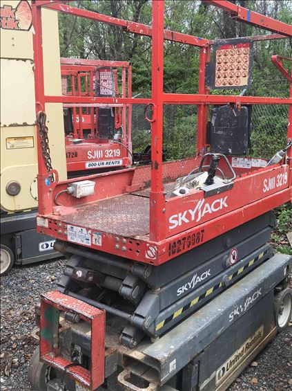 2014 Skyjack SJIII3219 Scissor Lift