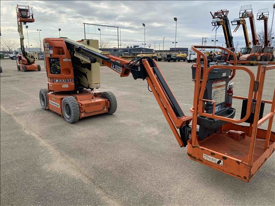 2013 JLG E300AJP Boom Lift
