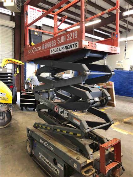 2014 Skyjack SJIII3219 Scissor Lift