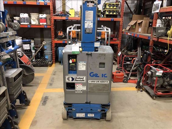 2011 Genie GR-20 Scissor Lift