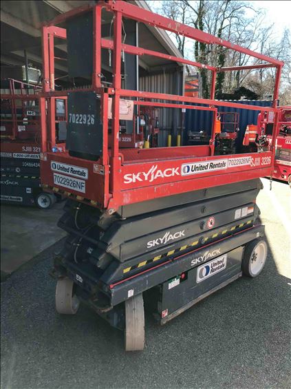 2015 Skyjack SJIII3226 Scissor Lift