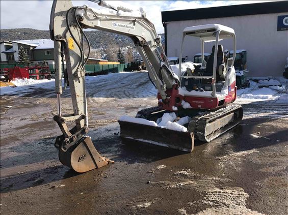 2014 Takeuchi TB260 Mini-Excavator