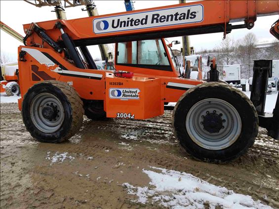 2014 SKYTRAK 10042 Rough Terrain Forklift