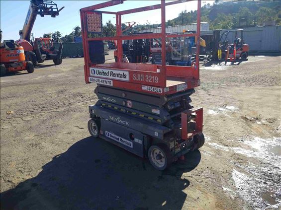 2014 Skyjack SJIII3219 Scissor Lift