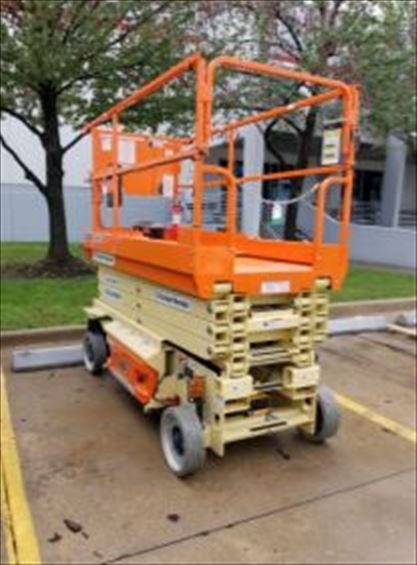 2017 JLG 2646ES Scissor Lift
