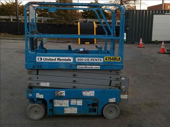 2013 Genie GS-1930 Scissor Lift