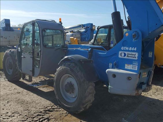 2014 Genie GTH844D(T4I)