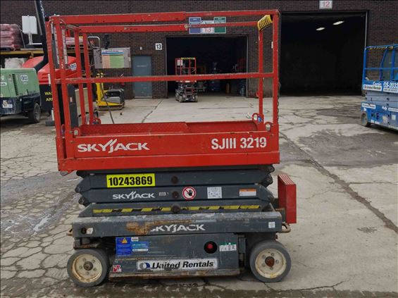 2014 Skyjack SJIII3219 Scissor Lift